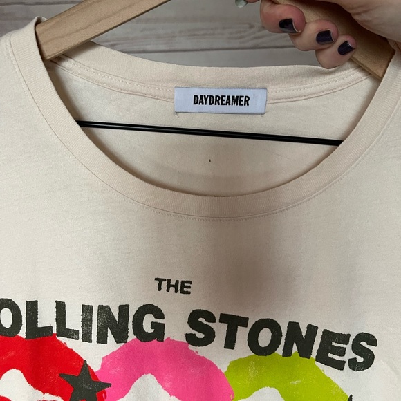 Daydreamer ROLLING STONES SATISFACTION BOYFRIEND TEE SIZE MEDIUM - Picture 6 of 8